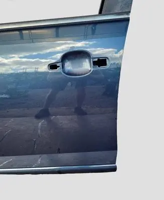 Peugeot 5008 Front door