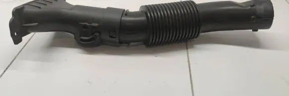 Peugeot 308 Air intake duct part 9806604180