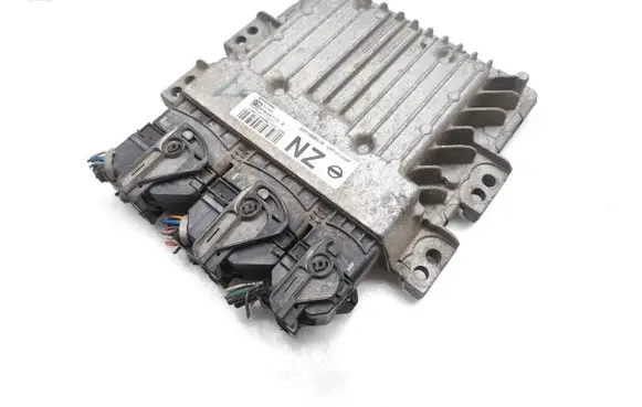 Nissan Qashqai Engine control unit/module 23710BB31A 237101449R S180067173A