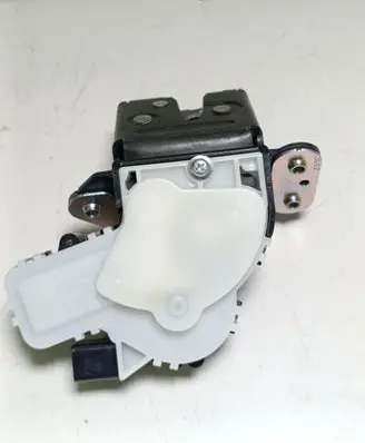 Mazda MX-30 Loading door lock A8630