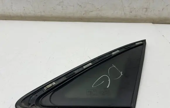 Audi A4 S4 B9 Rear side window 8W5845298C