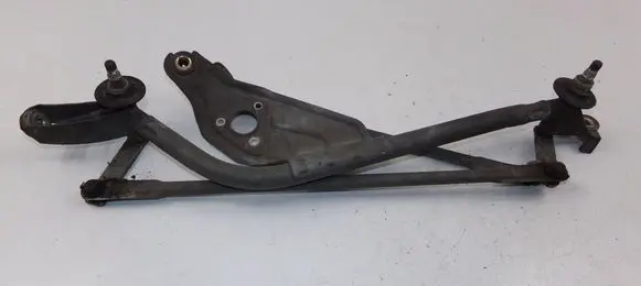 Nissan Almera Tino Front wiper linkage 
