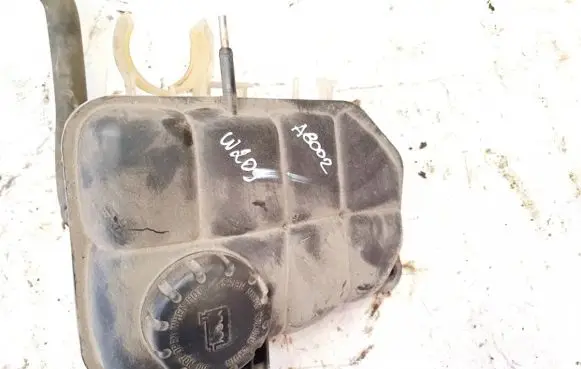 Mercedes-Benz CLK A209 C209 Coolant expansion tank/reservoir 2035000049