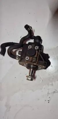 Saab 9-3 Ver2 Fuel injection high pressure pump 0445010184