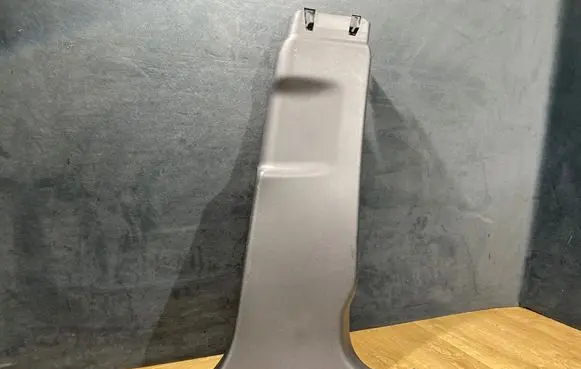 Land Rover Range Rover Evoque L551 (B) pillar trim (bottom) K8D224396AC