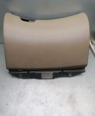 Volvo S60 Glove box 8650374