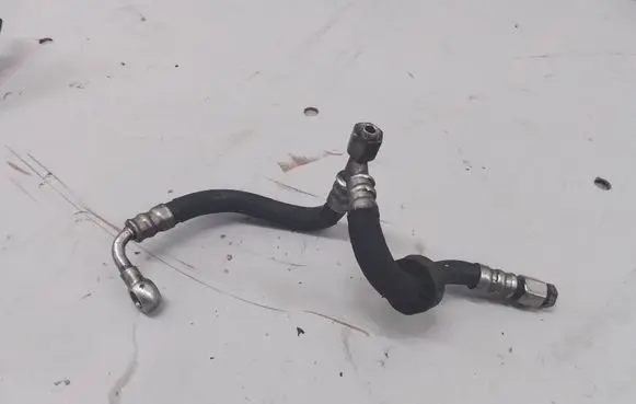 Volkswagen Phaeton Fuel line pipe