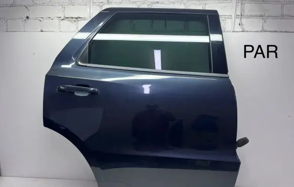 Dodge Durango III Rear door
