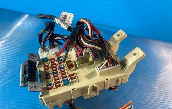 Hyundai i20 (PB PBT) Fuse module 919501J030 912341J100