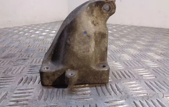 Mercedes-Benz ML W164 Engine mounting bracket A6422230104