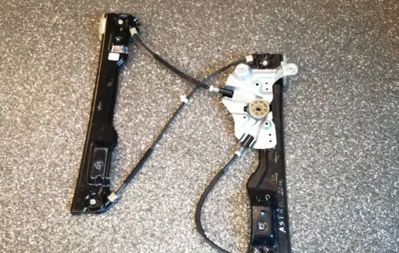 Opel Astra J Front window lifting mechanism without motor