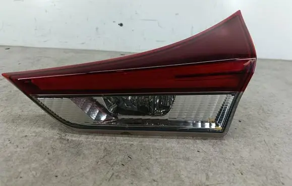 Toyota Auris E210 Tailgate rear/tail lights 02344