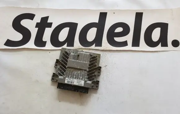Renault Laguna III Engine control unit/module 8200882381 8200726923 S122326133A