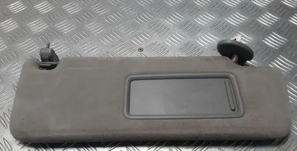 Toyota Land Cruiser (J120) Sun visor