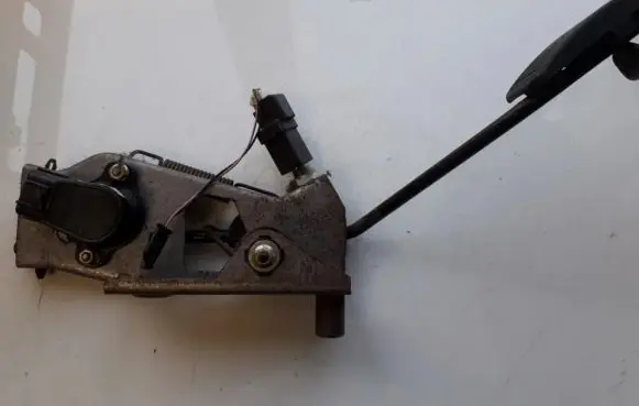 Mazda 6 Accelerator throttle pedal CB0541AC0 CB05-41-AC0