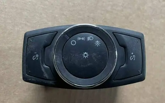 Ford Mustang VI Light switch DG9T13D061CEW 190315222611 17013417