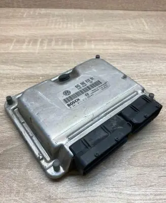 Skoda Fabia Mk1 (6Y) Engine control unit/module ECU 045906019BM 0281011412