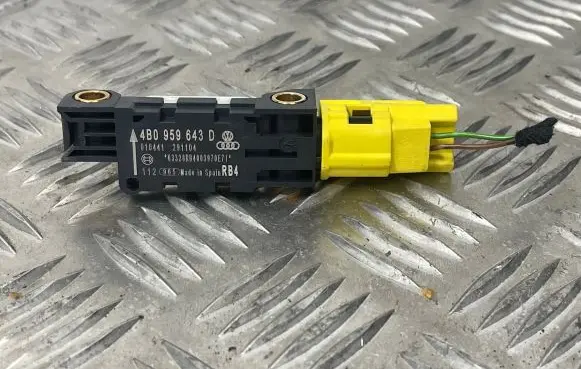 Audi A3 S3 8P Airbag deployment crash/impact sensor 4b0959643D