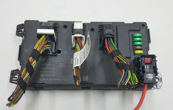 BMW 3 F30 F35 F31 SAM control unit 6135929895801 A2C3045000800 003000002