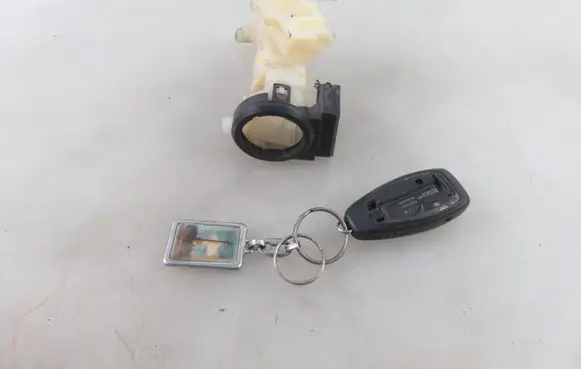 Ford Mondeo MK IV Ignition lock 6E5T15607BA 7S7T19H386BC