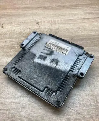 Renault Laguna II Engine control unit/module ECU 8200039569 0281001934