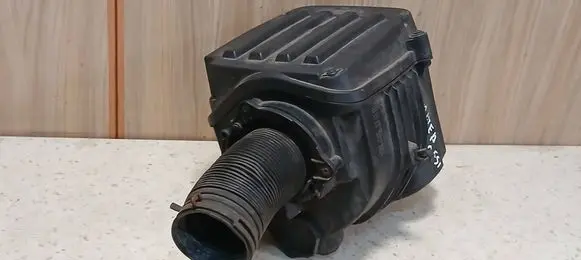 Air filter box