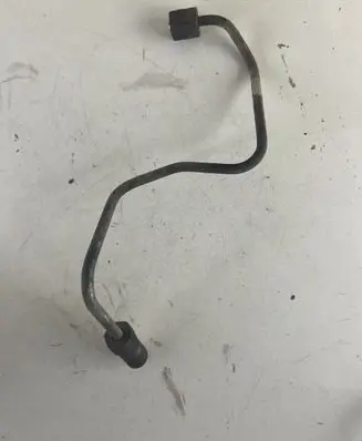 Fuel injector supply line/pipe
