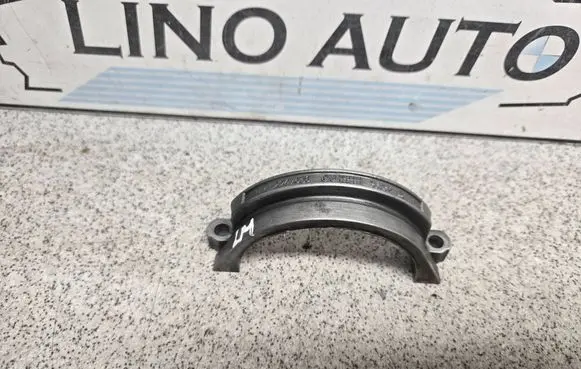 BMW 5 E60 E61 Camshaft holder 2247058