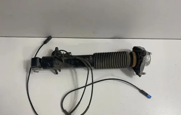 BMW X5 F15 Rear shock absorber/damper 6867864