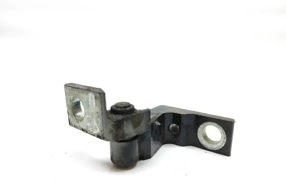 Audi A4 S4 B9 8W Rear door lower hinge 8W0833404A A046574