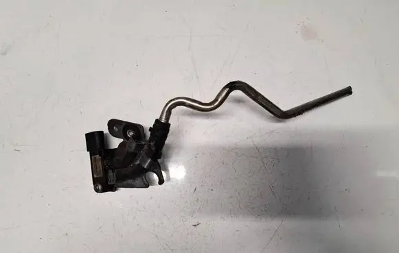 Volkswagen PASSAT B6 Exhaust gas pressure sensor 076906051A