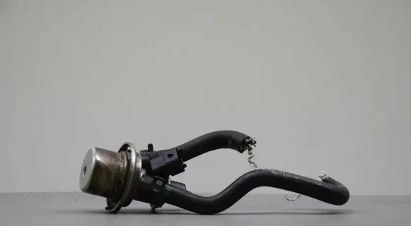 Mercedes-Benz C W205 AdBlue injector A0004901313