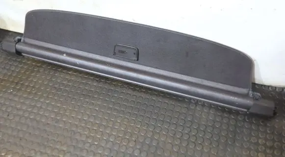 Volkswagen PASSAT B7 Parcel shelf load cover 