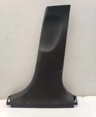(B) pillar trim (bottom)