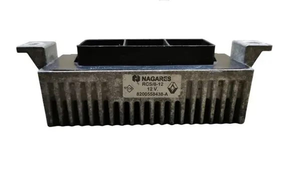 Nissan Juke I F15 Glow plug pre-heat relay 8200558438A