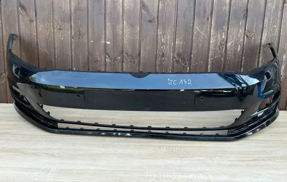 Volkswagen Golf VII Front bumper 5G0807221