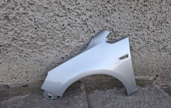 Opel Astra J Fender 