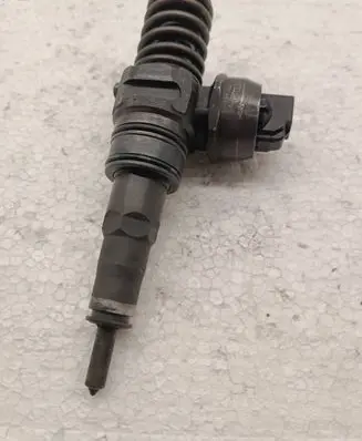 Fuel injector