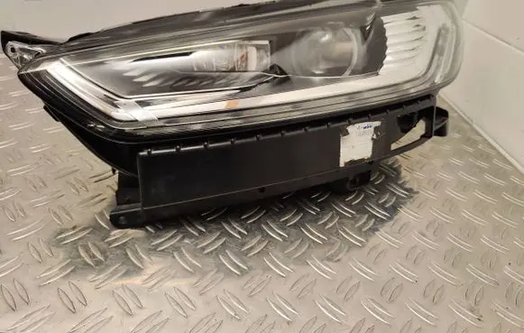 Headlight/headlamp