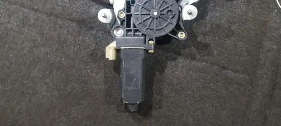 Hyundai Sonata Rear door window regulator motor