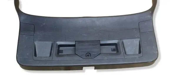 Volkswagen PASSAT B6 Tailgate/boot lid cover trim 3C9867605G