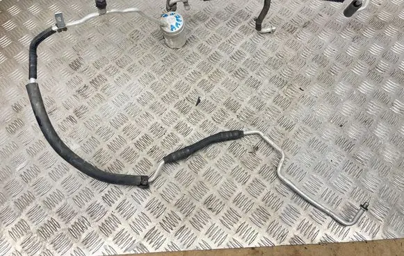 Opel Ampera Air conditioning (A/C) pipe/hose 22834143