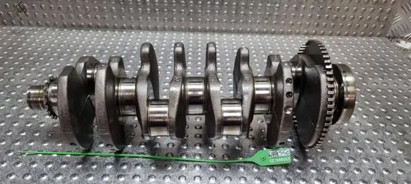 Volkswagen Golf V Crankshaft S27698550 038105189B 038C