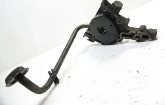 Opel Kadett E Oil pump 90156447