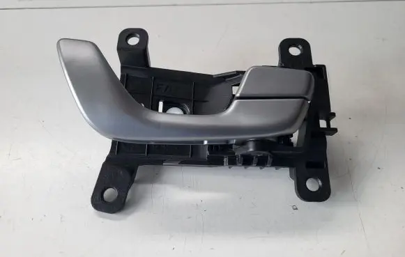 Hyundai Kona I Front door interior handle 82623J9000