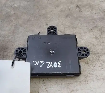 Volvo V40 Door control unit/module AV6N14C236BB AV6N14C068AE 31343873