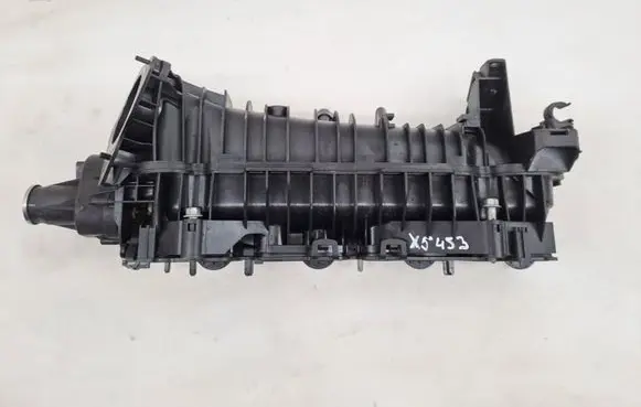 BMW 5 F10 F11 Intake manifold 8506410