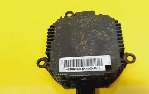 Honda Civic Voltage converter/converter module 