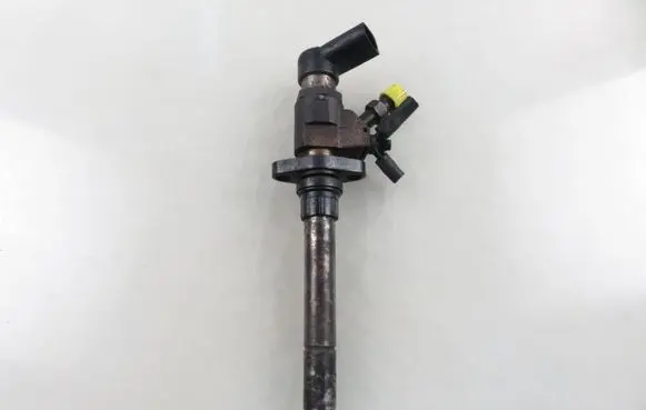 Citroen C5 Fuel injector 9657144580