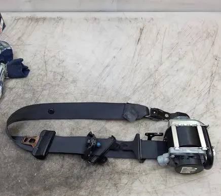 Volvo V60 Front seatbelt 39818843